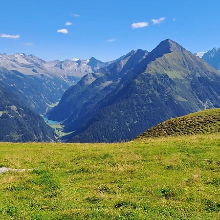 Haus Viktoria Apartment Mayrhofen Luaran gambar